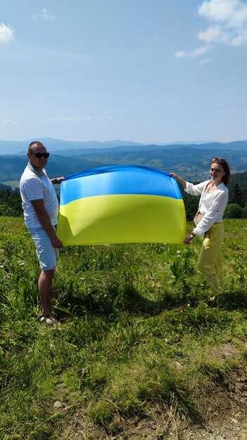 Флаг в искусстве и общественной деятельности